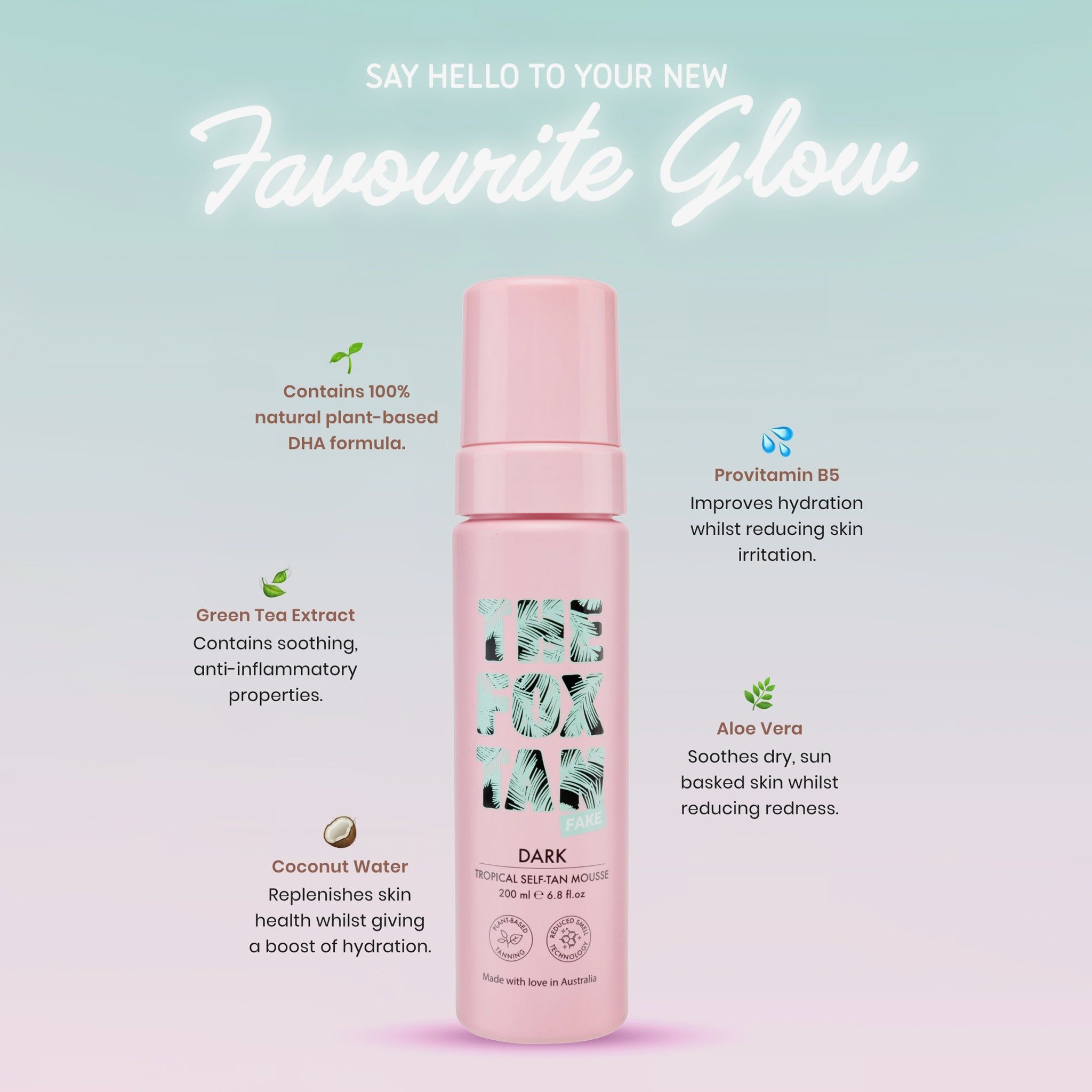 Rosa Flasche THE FOX TAN DARK Tropical Self-Tan Mousse. Text mit Inhaltsstoffen: Kokoswasser, Aloe Vera, Grüntee-Extrakt.