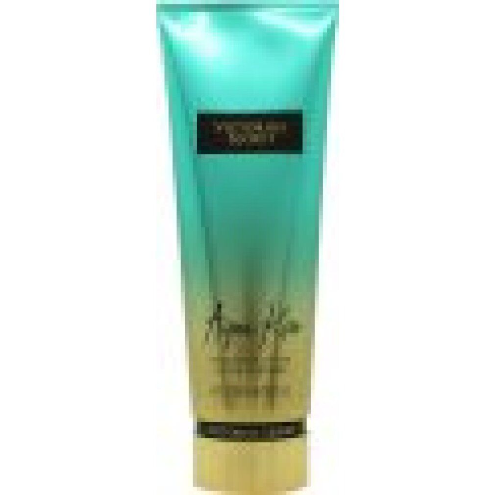 Körperlotion-Tube, blau-goldener Farbverlauf. Aufschrift: Victoria's Secret Aqua Kiss, 236 ml.