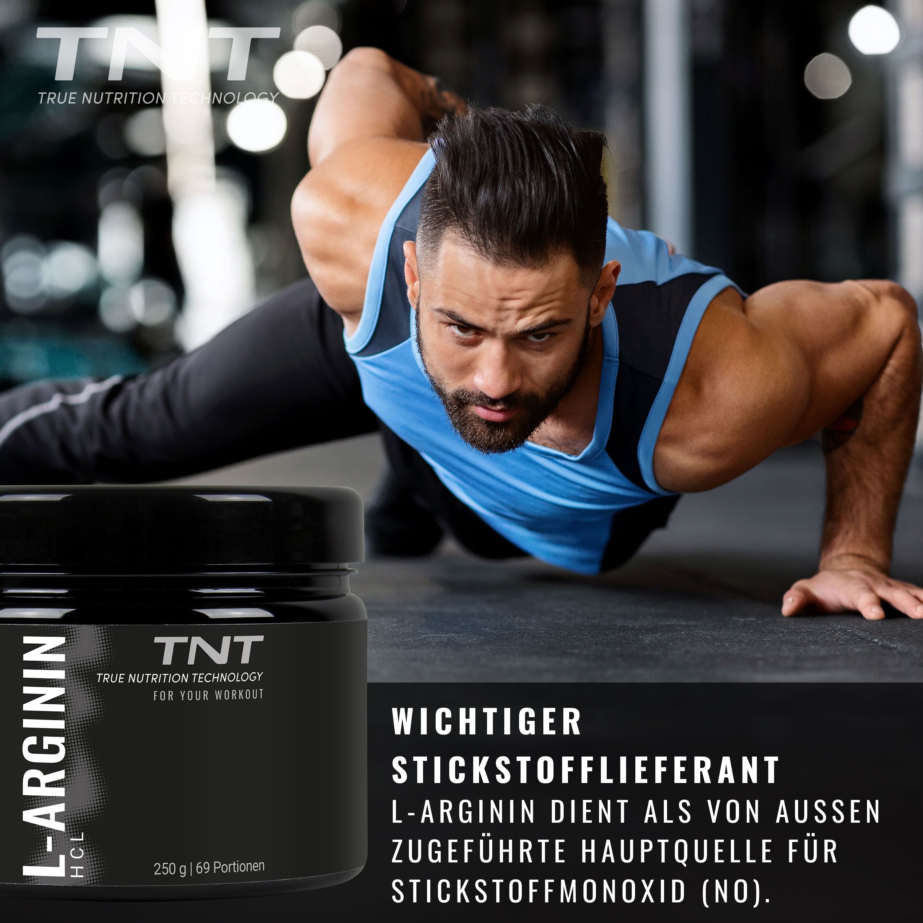 Mann beim Training mit L-Arginin-Glas. Text: Wichtiger Stickstofflieferant. L-Arginin als Hauptquelle für Stickstoffmonoxid.