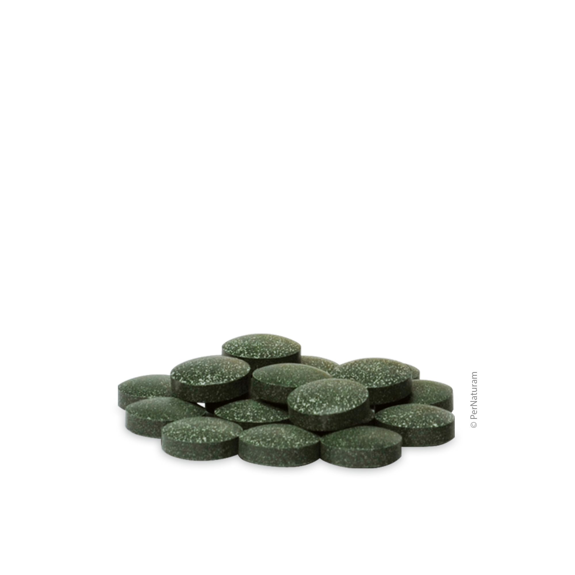 Haufen grüner Tabletten. Runde, flache Form mit leicht rauer Oberfläche. Keine Verpackung sichtbar.