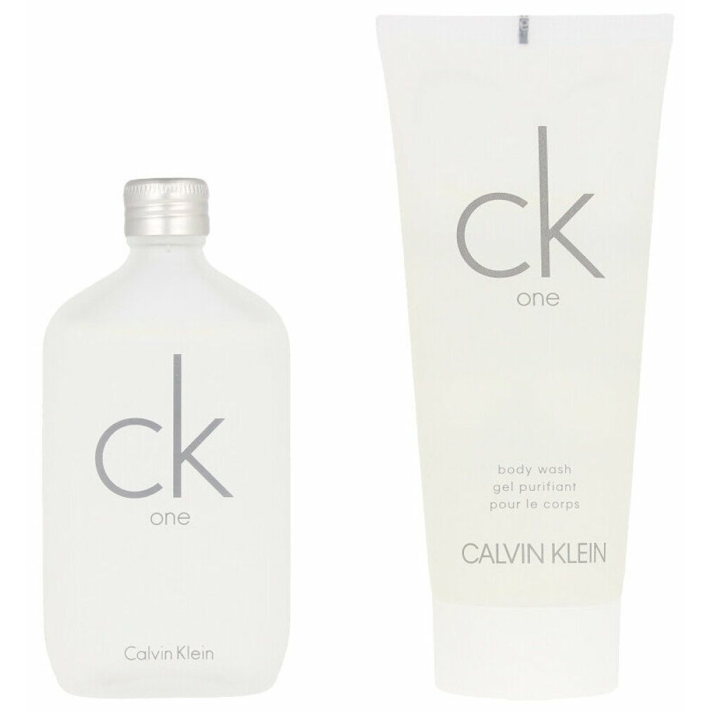 Flakon und Tube mit 'ck one' Schriftzug. Flakon mit silbernem Verschluss. 'Calvin Klein' Schriftzug.