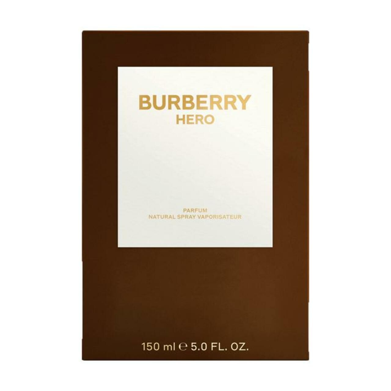 Verpackung Burberry Hero Parfum Nat. Spray. Braune Verpackung mit weißem Feld und goldfarbenem Schriftzug.