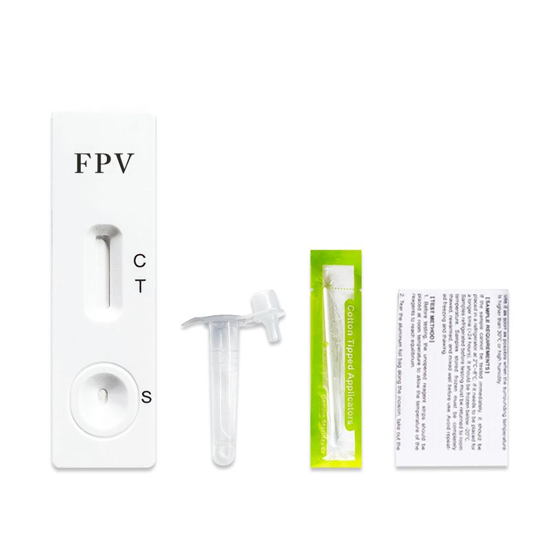 Testkit für Felines Panleukopenie-Virus. Enthält Teststreifen, Röhrchen, Tupfer und Anleitung. Weißes Design mit schwarzer Schrift.