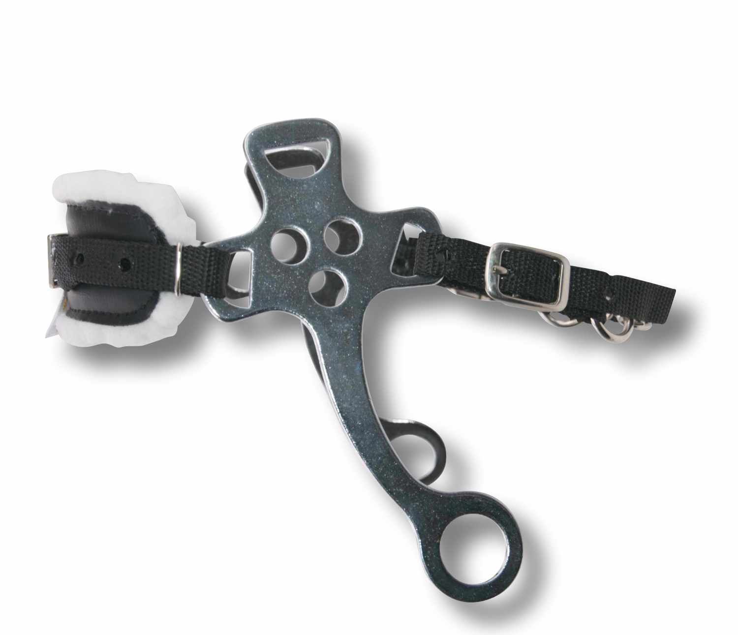 Hackamore AMKA aus Nylon mit Kunstfellunterlage. Metallgestell, schwarze Riemen, weißes Kunstfell. Stufenlos verstellbar.