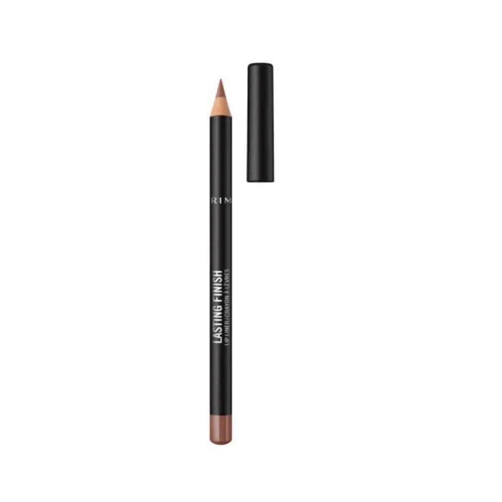 Lipliner-Stift mit abgenommener Kappe. Schwarzer Schaft mit weißer Schrift. Braune Mine. Aufschrift: LASTING FINISH LIP LINER/CRAYON À LÈVRES.