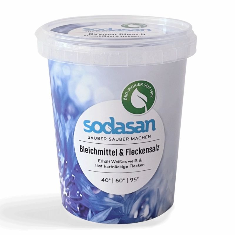 Eimer mit Sodasan Bleichmittel & Fleckensalz. Weißer Eimer mit blauem floralem Muster. Logo und Produktbezeichnung deutlich sichtbar.