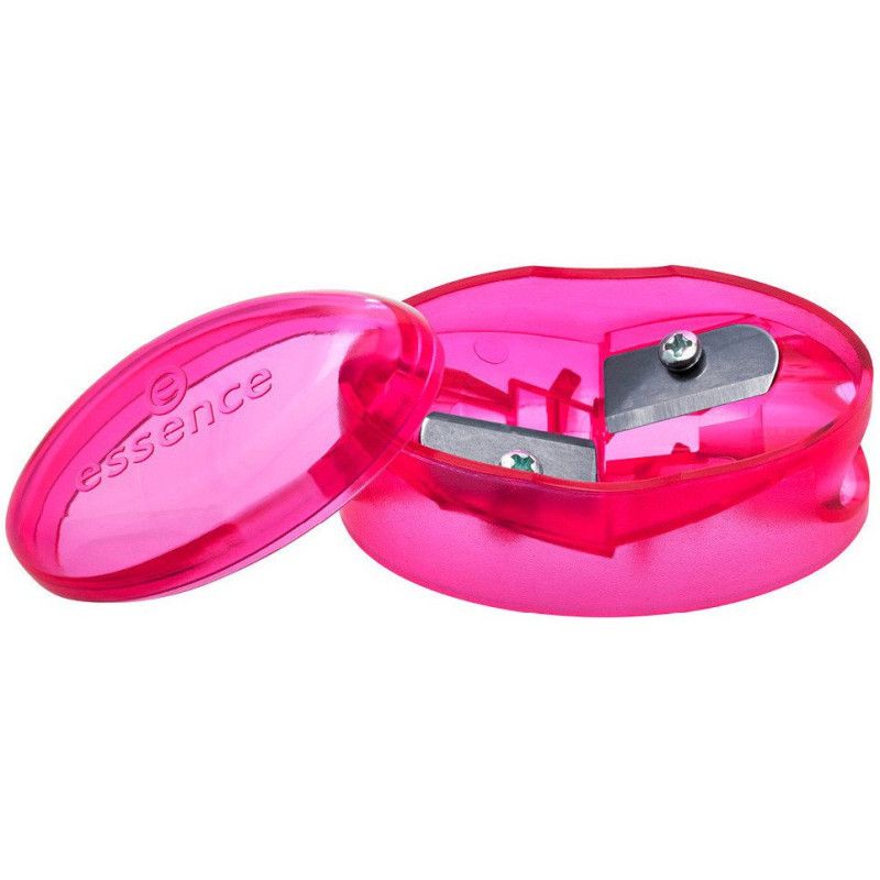 Geöffneter Essence Kosmetik-Anspitzer in leuchtendem Pink, zeigt zwei Klingen und den Behälter.