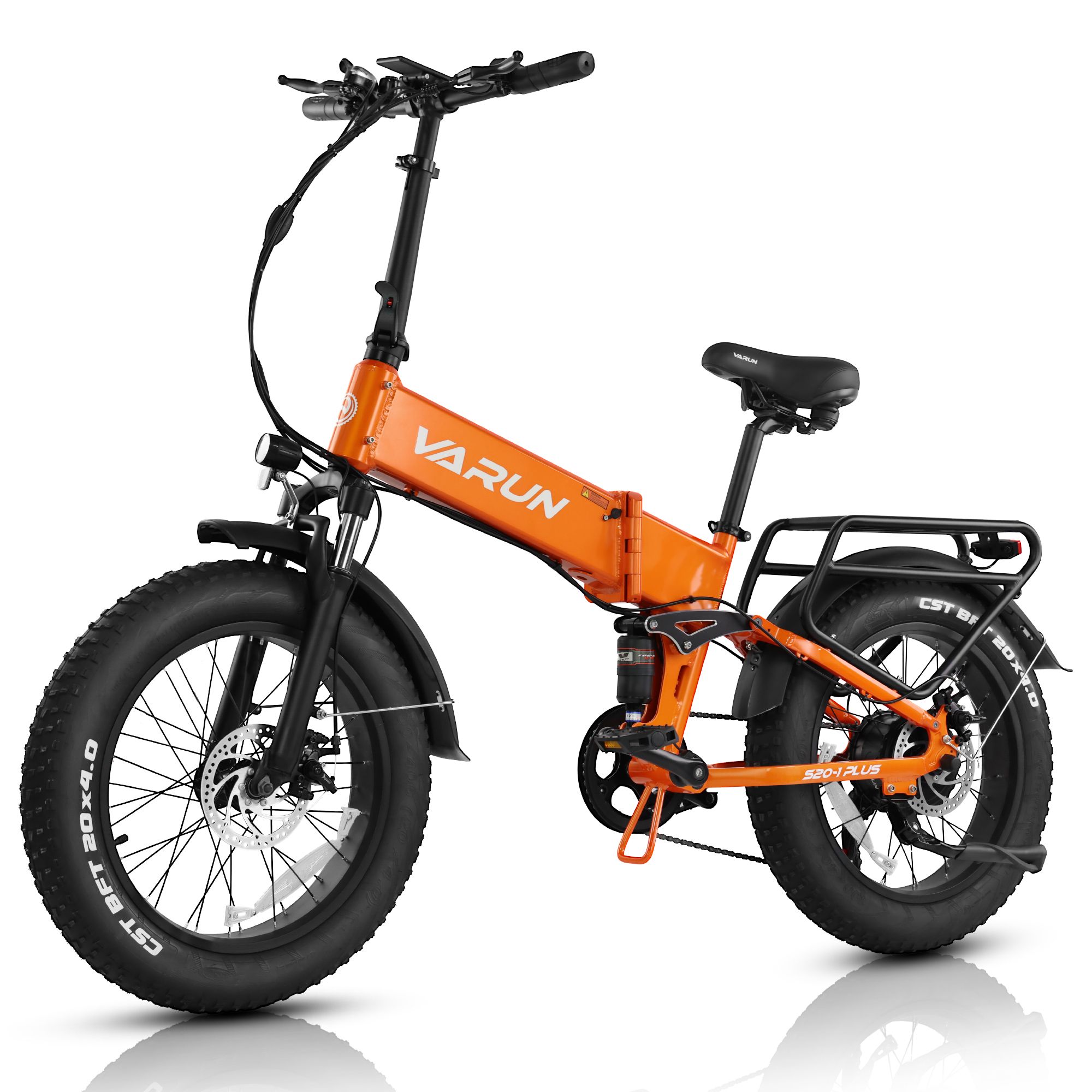 Gefaltetes orangefarbenes Elektrofahrrad VARUN S20-2. Schwarze Reifen, Gepäckträger. Frontscheinwerfer. Ansicht von der Seite.
