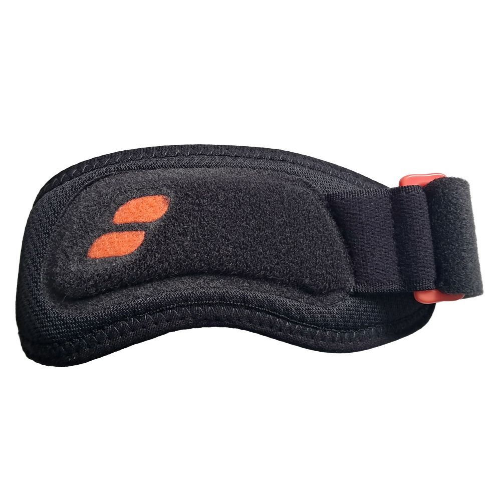 Schwarze Bandage mit orangefarbenen Akzenten. Klettverschluss und gepolsterte Bereiche. Zwei ovale, orangefarbene Elemente.