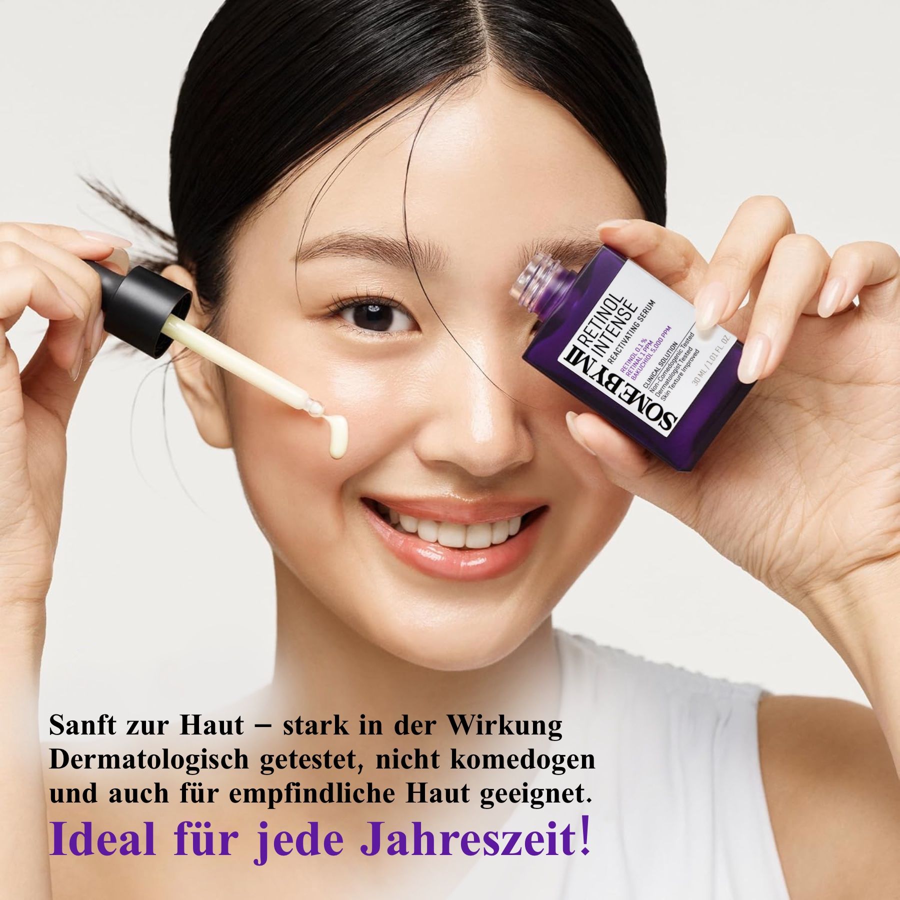 Frau mit Serum und Flasche. Aufschrift: Retinol Intense Reactivating Serum. Marke: Some By Mi. Text über dermatologische Tests.