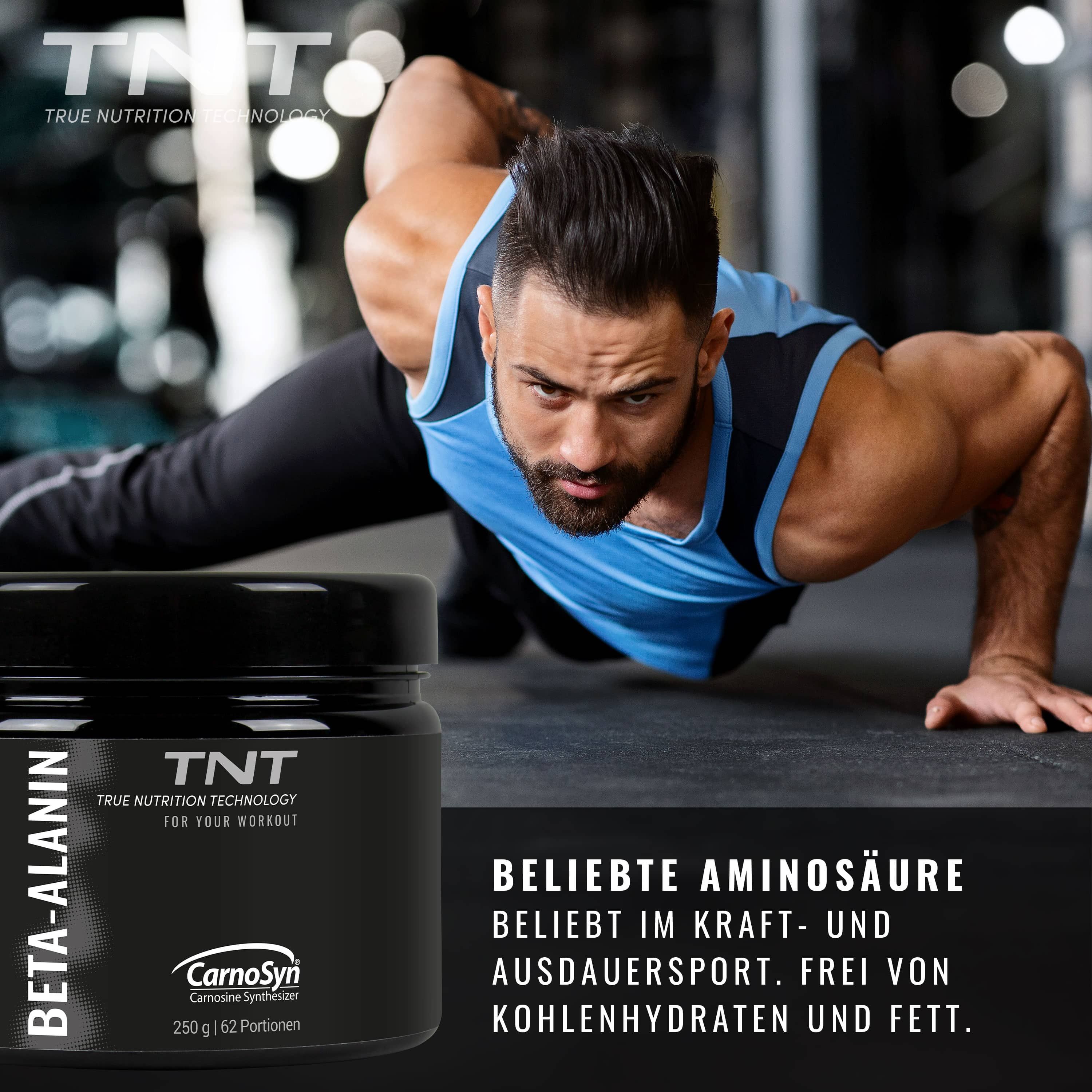 Mann beim Training mit Produktbehälter. Text: Beliebte Aminosäure, frei von Kohlenhydraten und Fett.