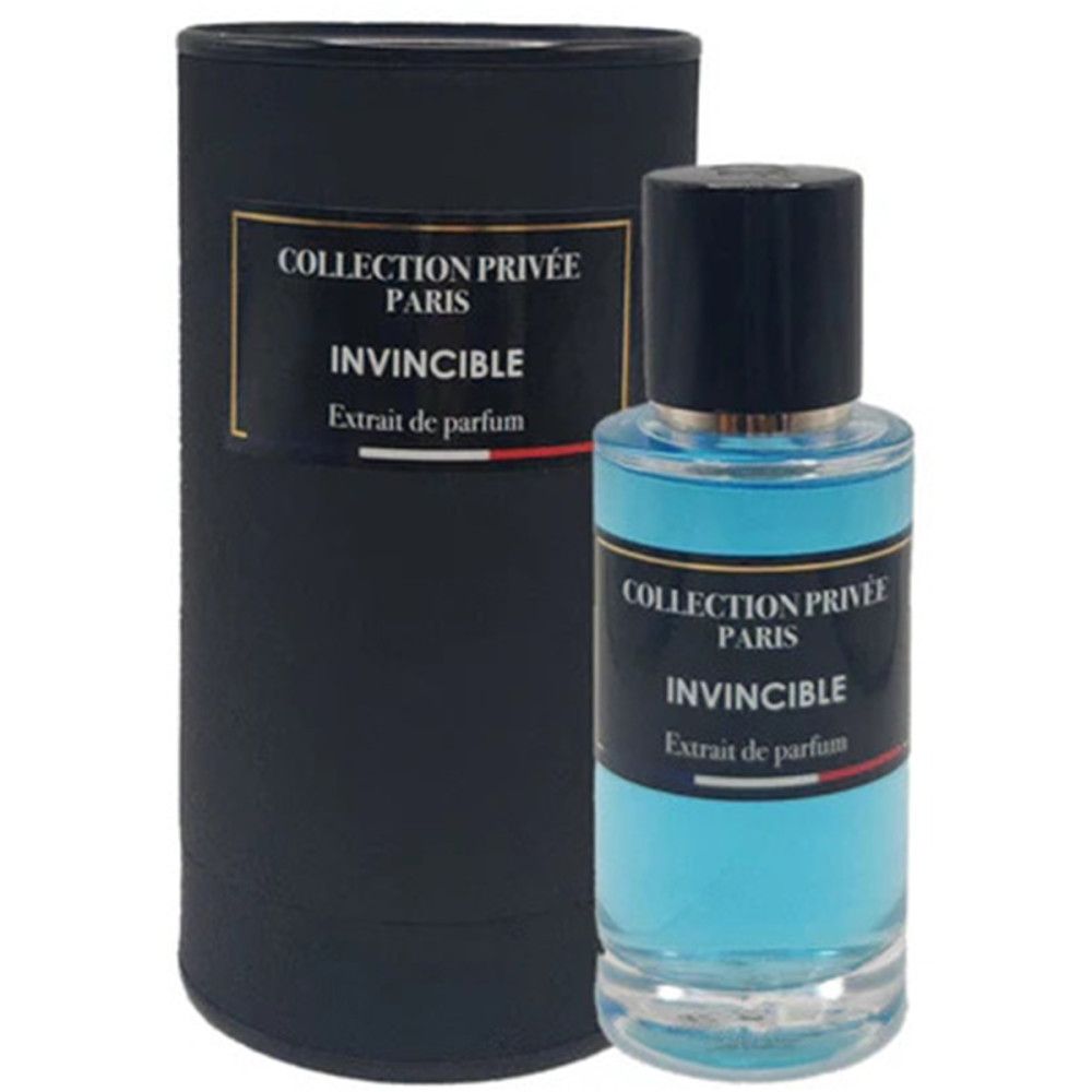 Flakon mit blauem Inhalt und schwarzem Deckel. Schwarze Verpackung mit Etikett. Aufschrift: Collection Privée Paris, Invincible, Extrait de parfum.