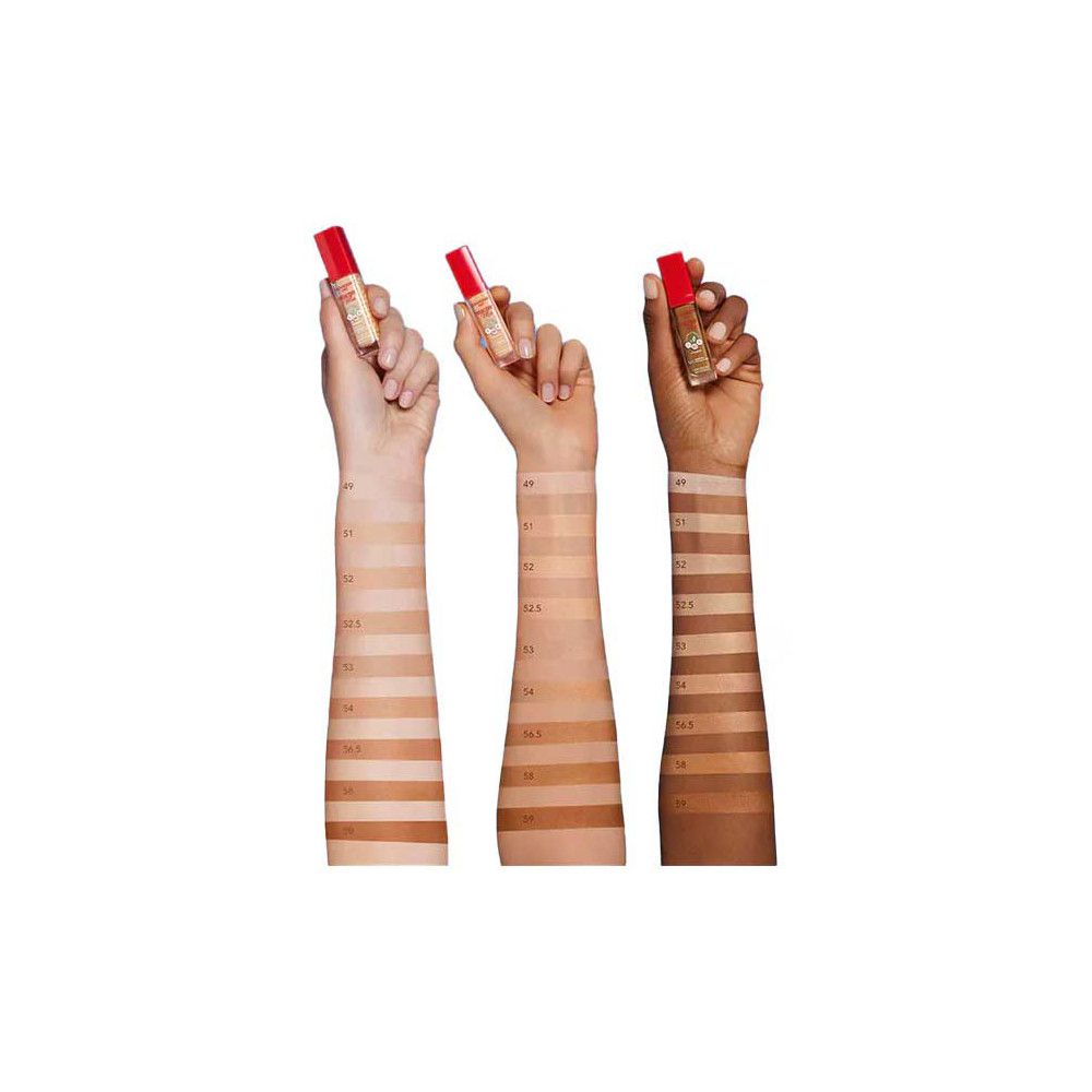 Drei Arme mit verschiedenen Hauttönen zeigen Farbtöne. Produktname und Farbnummern auf den Armen.