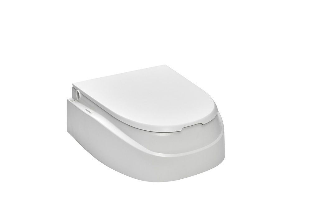 Toilettensitzerhöhung mit geschlossenem Deckel. Weißes Kunststoffprodukt. Erhöhte Sitzfläche.