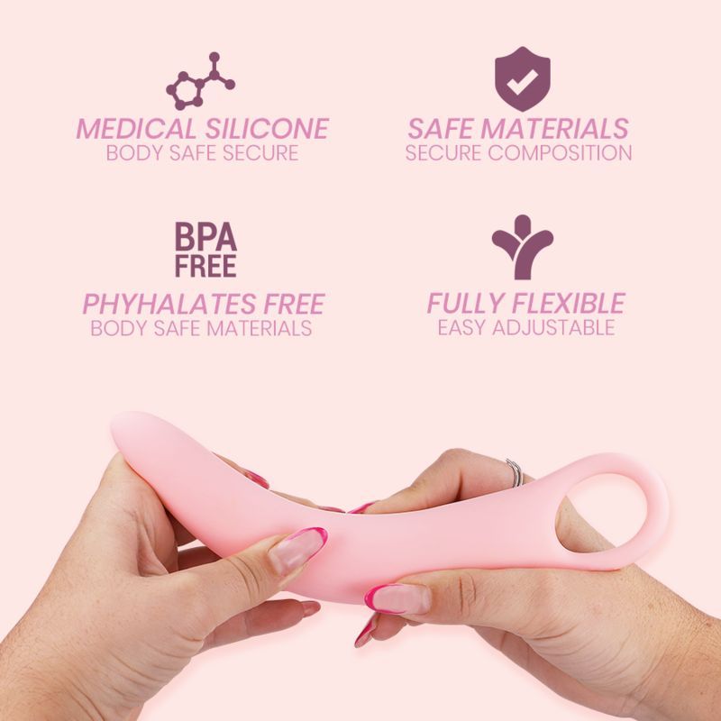 Hände biegen einen rosa Silikon-Dilatator. Icons zeigen medizinische Silikon-, BPA-freie und flexible Eigenschaften.