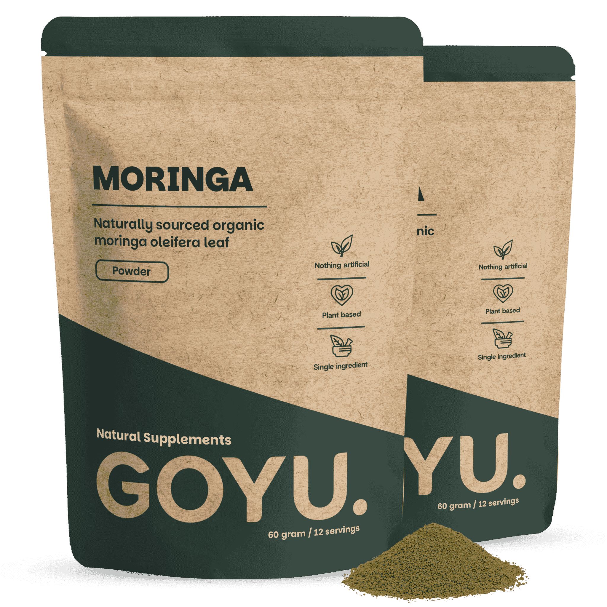 Zwei Packungen Moringa Pulver, eine davon leicht geöffnet, mit einem kleinen Haufen Pulver davor.