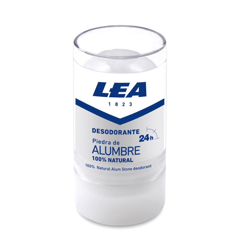 LEA Alum Stone Deodorant Stick. Weißer Stick in transparenter Hülle. Aufschrift: DESODORANTE PIEDRA DE ALUMBRE 100% NATURAL.