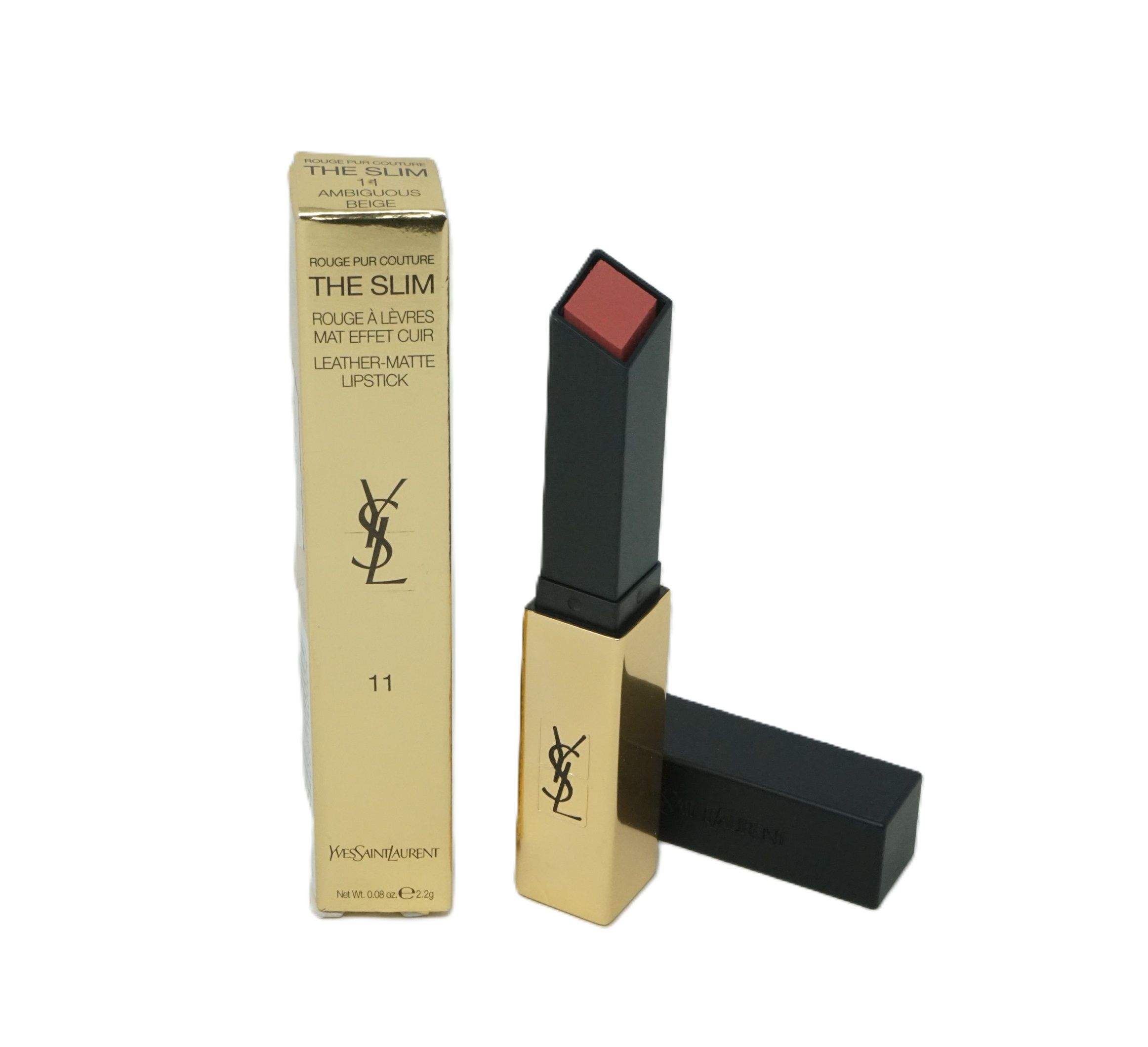 Goldene Lippenstiftverpackung und Lippenstift. Auf der Verpackung steht "THE SLIM" und "11". Der Lippenstift ist geöffnet und zeigt eine rote Farbe.