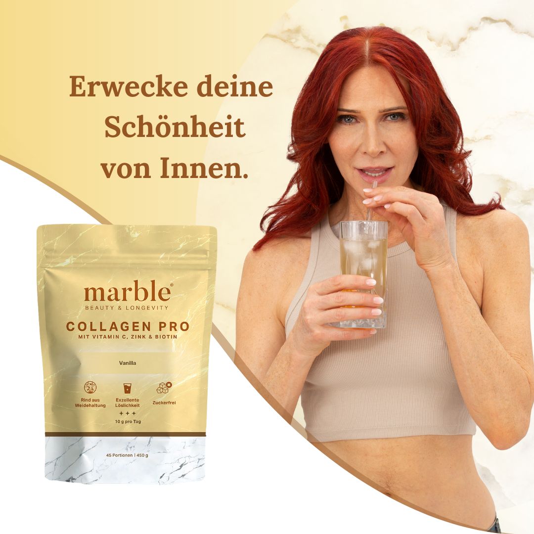 Frau trinkt Getränk mit marble© Collagen Pro. Produktverpackung mit Text: Collagen Pro, Vanille, Vitamin C, Zink & Biotin.