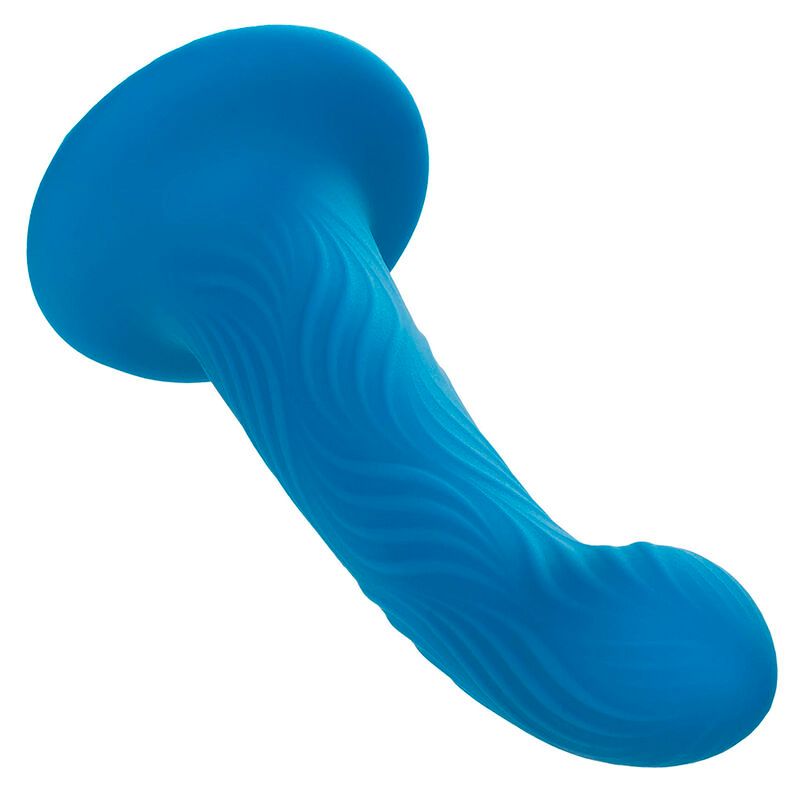 Blauer Analplug mit geriffelter Oberfläche und breiter Basis. Geformt mit einem abgewinkelten Schaft und einem runden Kopf.
