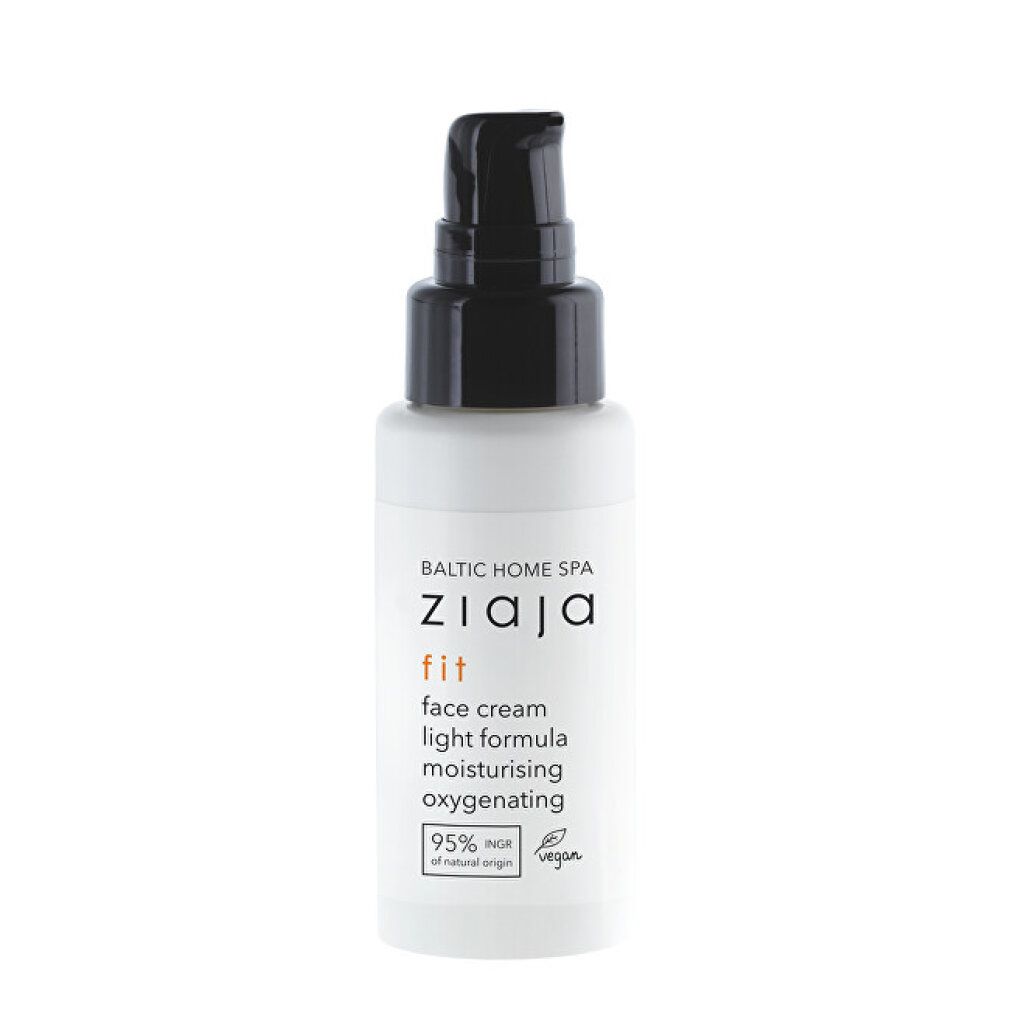 Weiße Flasche mit schwarzem Pumpkopf. Aufschrift: ZIAJA fit face cream light formula. 95% Inhaltsstoffe natürlichen Ursprungs.
