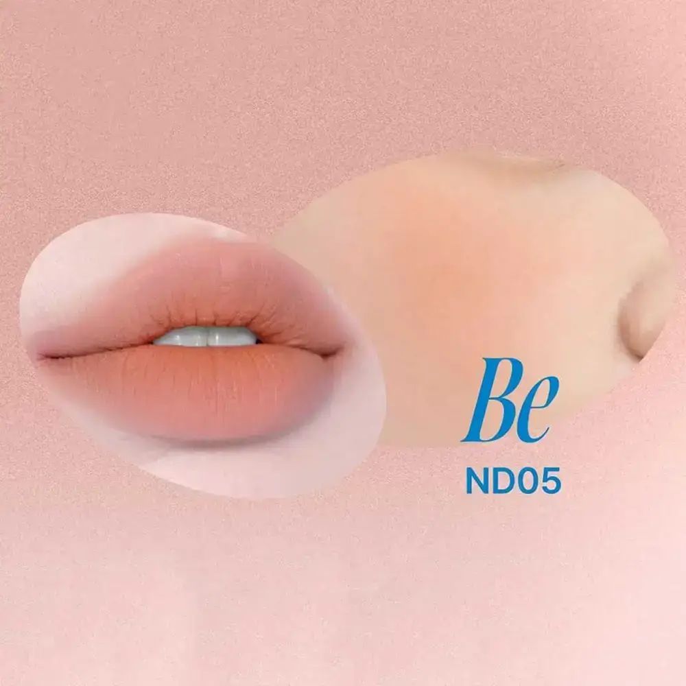 Lippen mit rosafarbenem Make-up. Daneben ein rosafarbener Farbton mit der Aufschrift „Be ND05“.