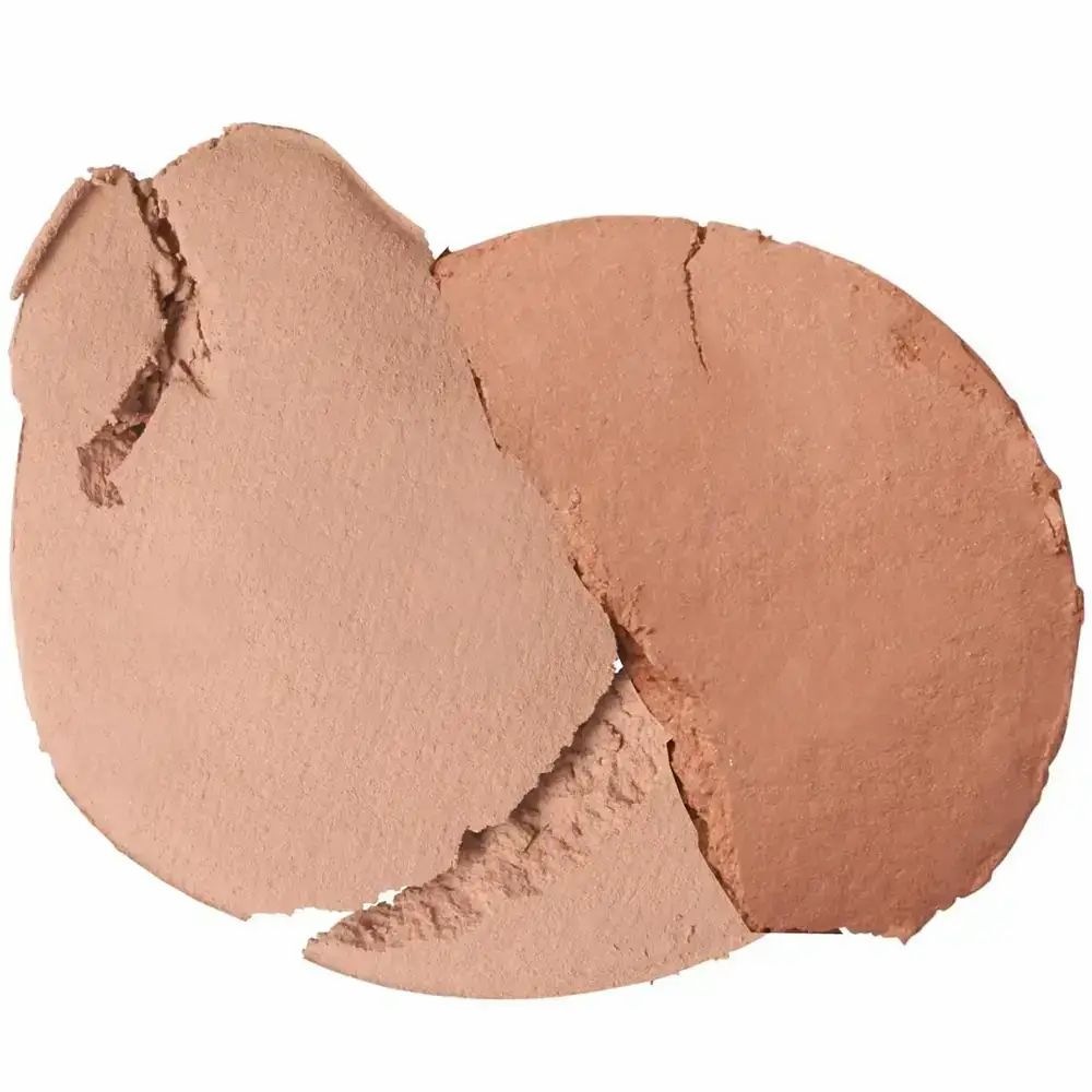 Zweifarbiger Rouge, zerbrochen in zwei Teile. Helle und dunklere Farbtöne.