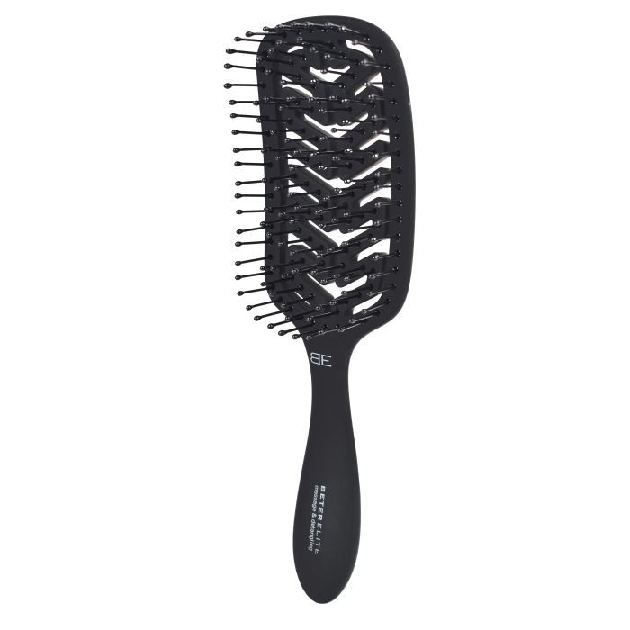 Schwarze Haarbürste mit Griff. Bürstenkopf mit Löchern und Borsten. Griff mit Schriftzug. Marke: BETER ELITE.