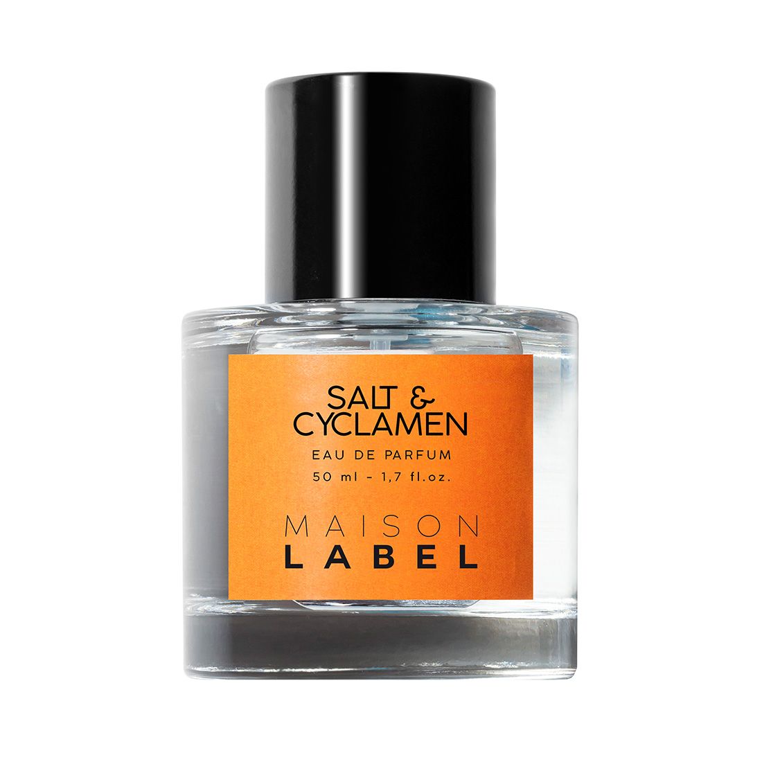Parfümflakon mit schwarzem Verschluss. Aufkleber mit Text: SALT & CYCLAMEN, MAISON LABEL. 50 ml.