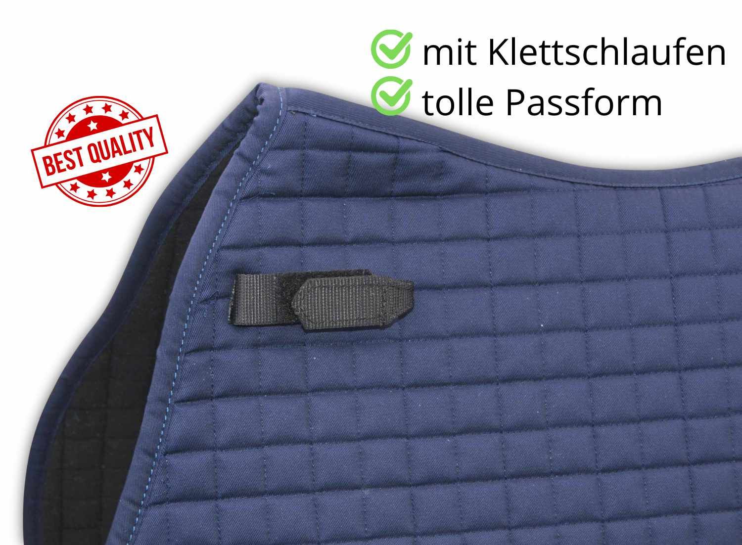 Blaue Schabracke mit Klettverschlüssen und Qualitätszeichen. Text: 'mit Klett-schlaufe' und 'tolle Passform'.