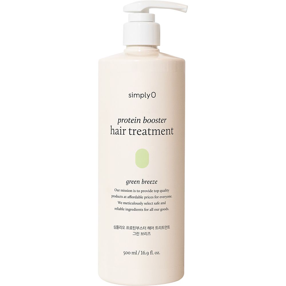 Beige Flasche mit Pumpe. Aufschrift: Protein Booster Hair Treatment, Green Breeze. 500 ml/16.9 fl. oz.