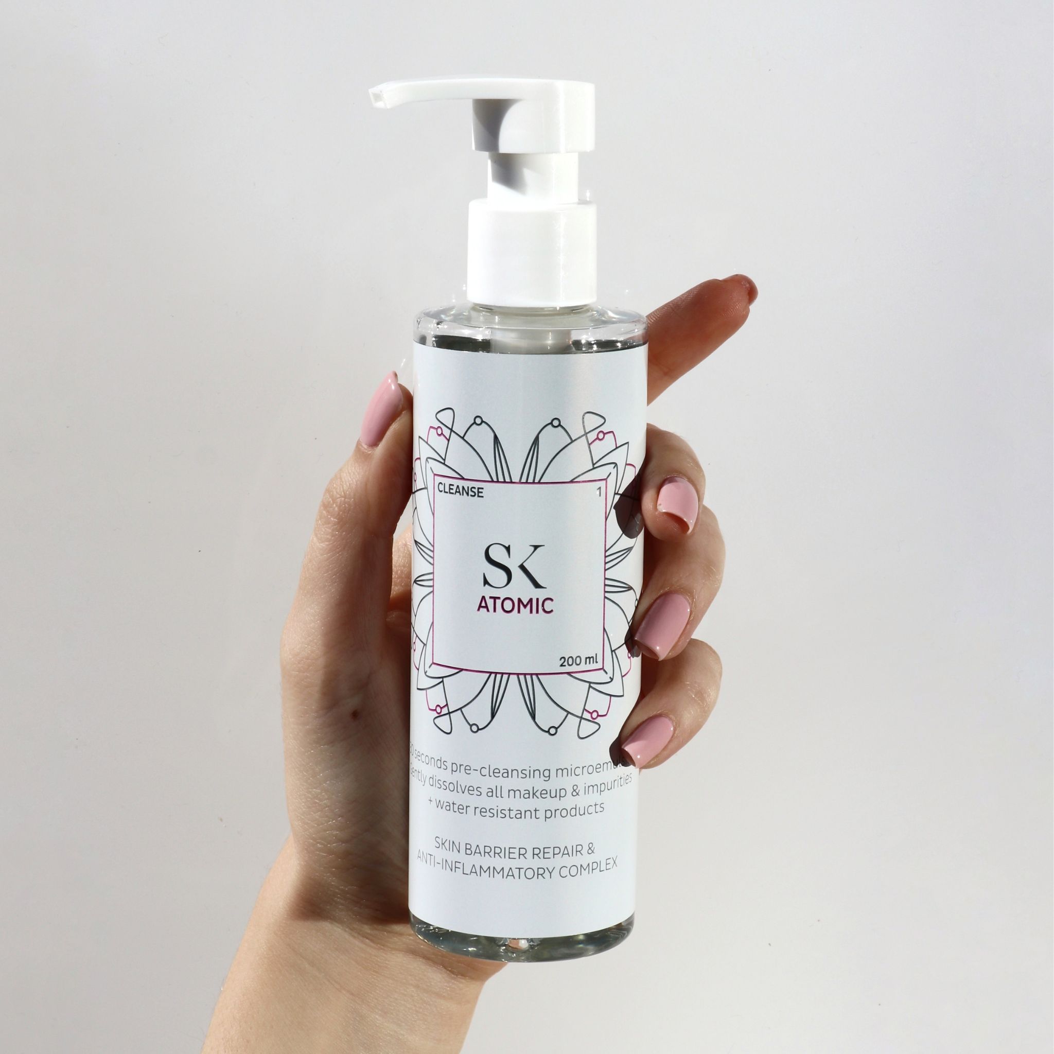 Skintegra Atomic – Sanfter Oil-to-Milk Cleanser, entfernt Make-up & Unreinheiten ohne Reizung