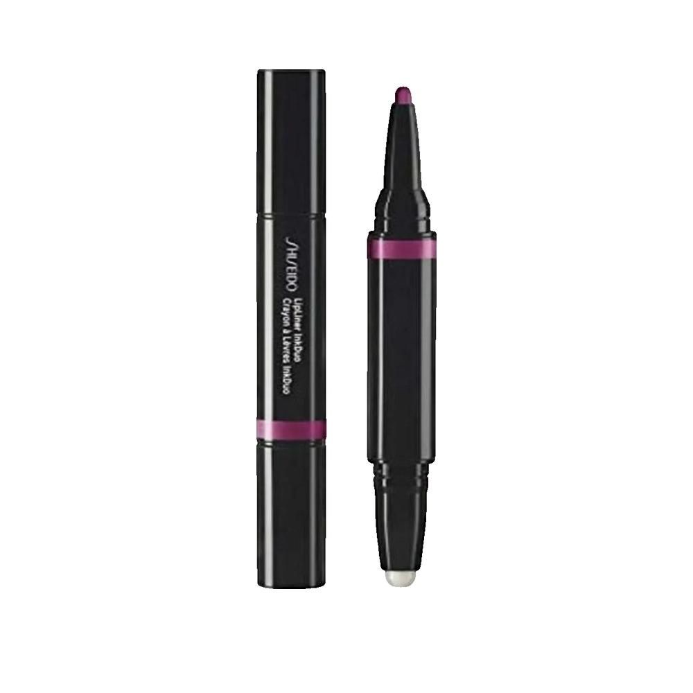Lippenstift-Duo von Shiseido. Schwarzer Stift mit violettem Lippenstift und Applikator. Produktname sichtbar.