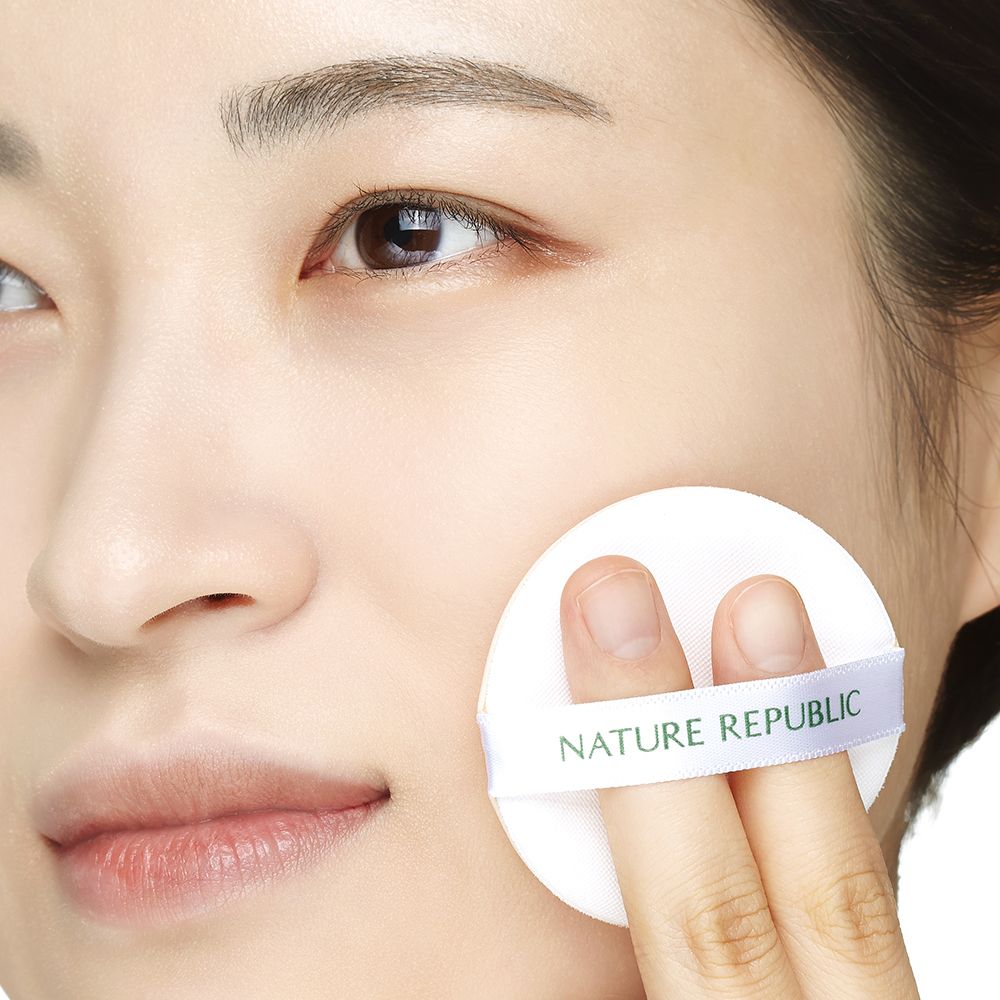 NATURE REPUBLIC Green Derma Mild Cica Serum Cover Cushion SPF50+ PA+++ 02 Natural Beige