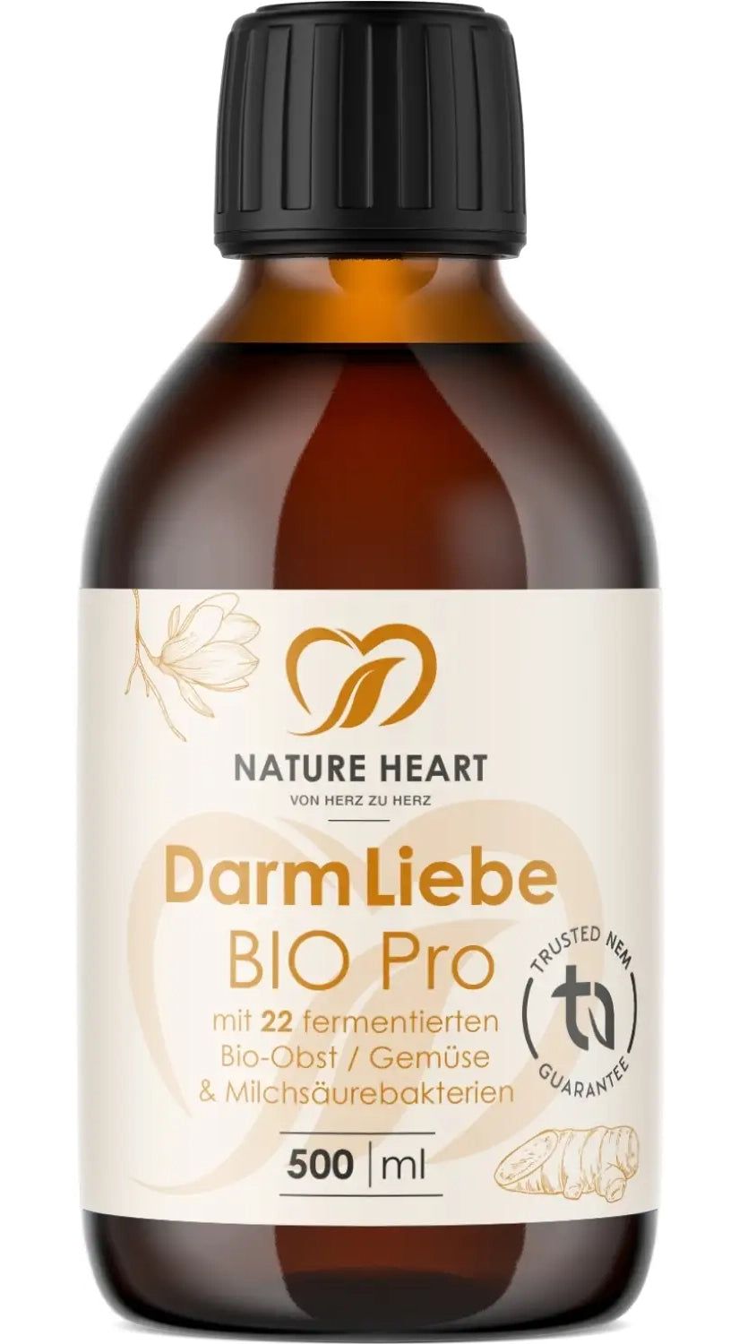 Braune Glasflasche mit schwarzem Deckel. Etikett mit Produktnamen, Logo und Inhaltsangabe. 500 ml.