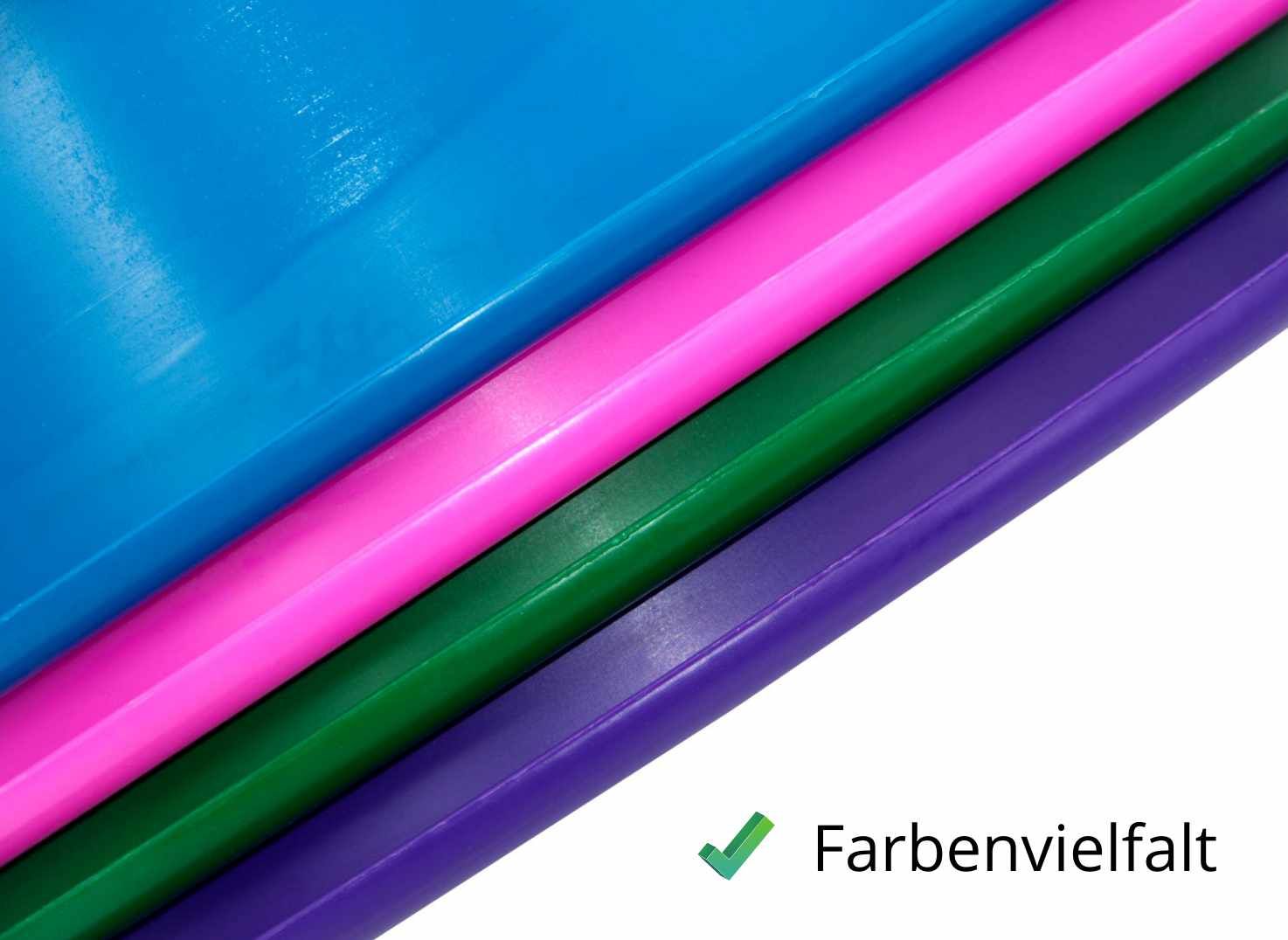 Vier Futterschalen in verschiedenen Farben: Blau, Pink, Grün, Lila. Text: Farbenvielfalt.