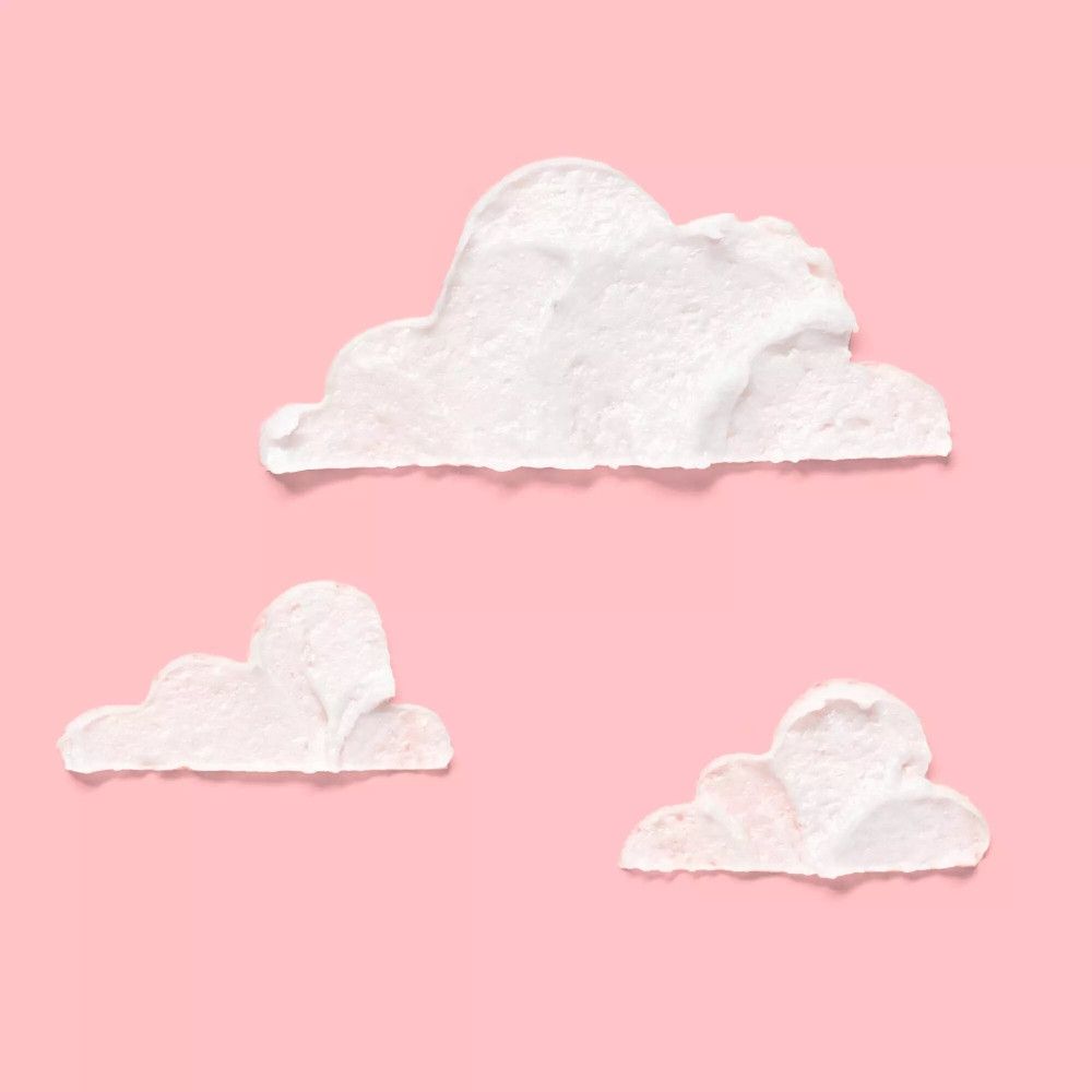 Drei weiße, wolkenförmige Kleckse auf rosa Hintergrund.