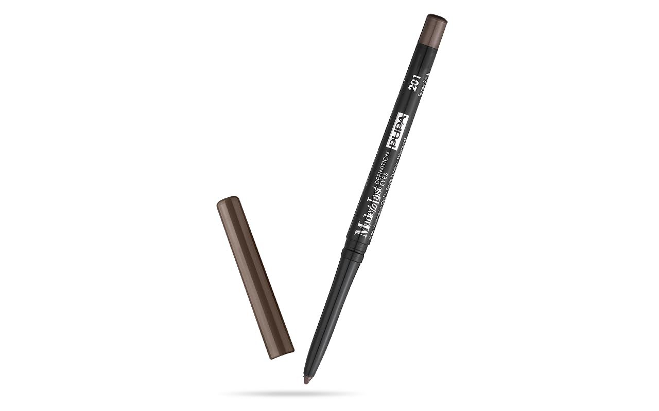 Augenstift mit geöffneter Kappe. Schwarzer Stift mit brauner Mine. Aufschrift.
