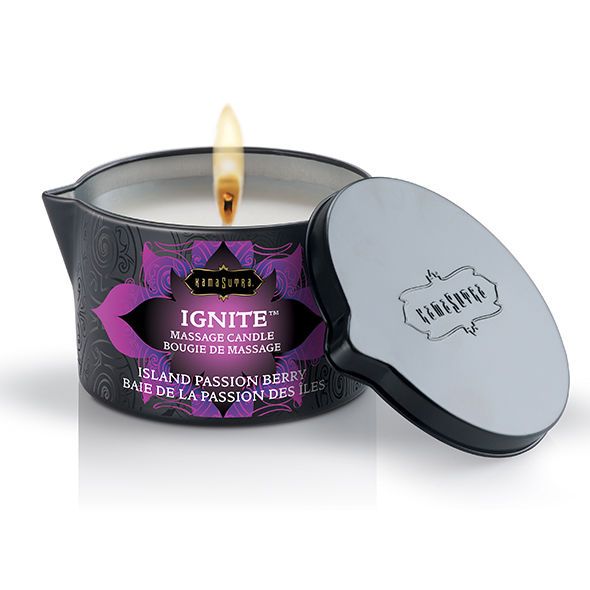 Massagekerze mit Duftnote Island Passion Fruit, mit Deckel.