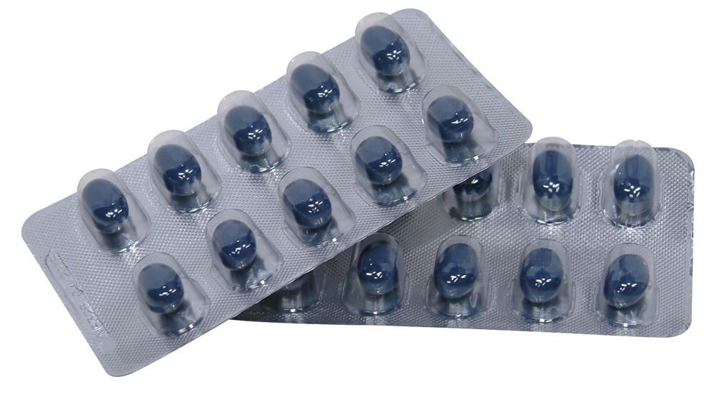 Zwei Blisterpackungen mit je 10 blauen Kapseln. Kapseln in ovaler Form.