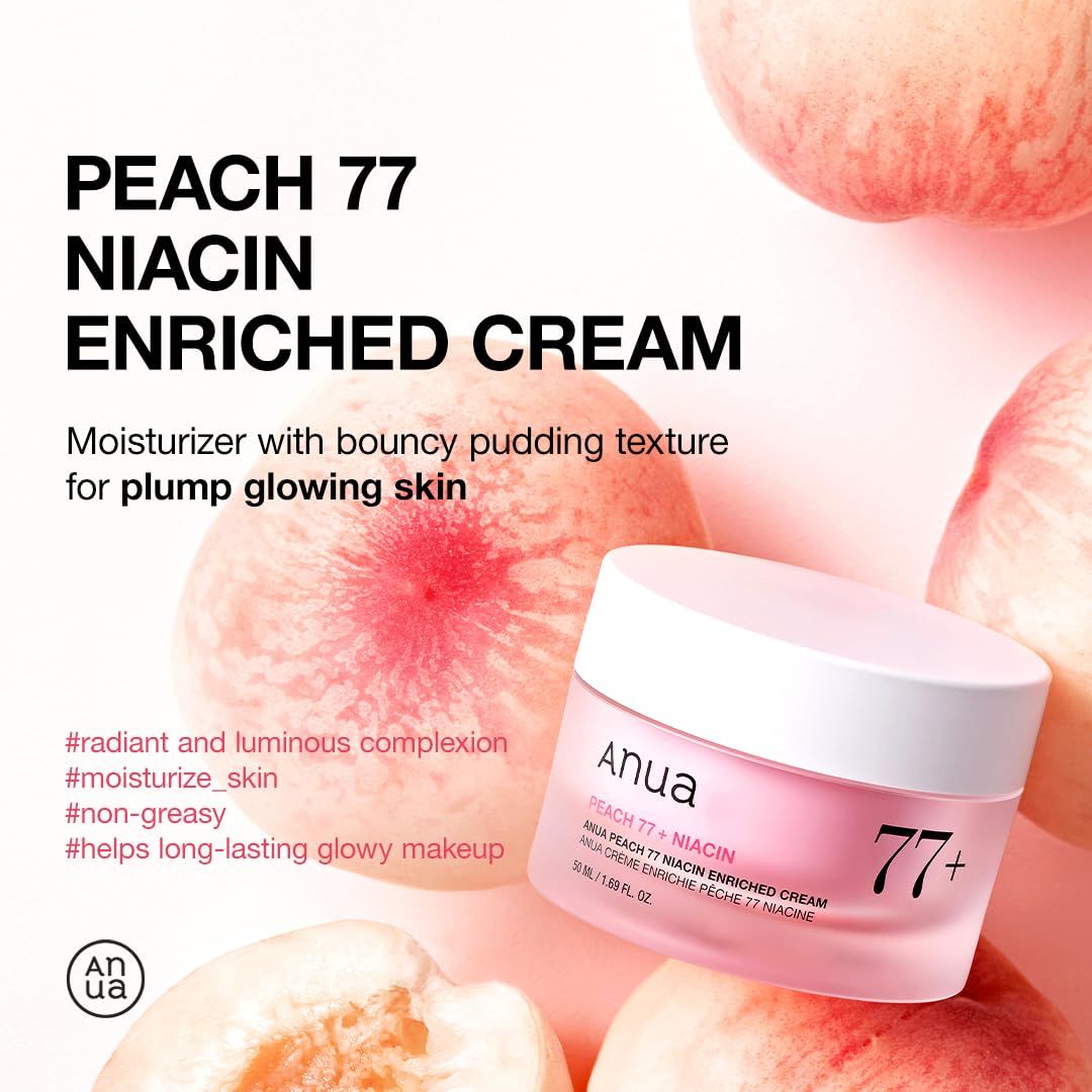 ANUA Peach 77+ Niacin Enriched Cream. Rosa Tiegel mit weißem Deckel. Pfirsiche im Hintergrund.