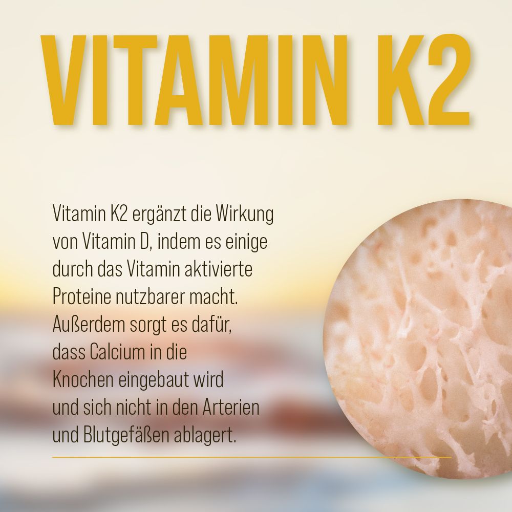 Text mit dem Wort VITAMIN K2. Beschreibt die Wirkung von Vitamin K2 in Bezug auf die Aktivierung von Proteinen und Calcium.
