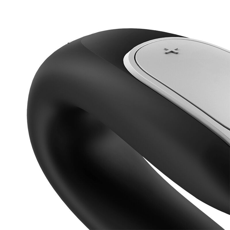 Nahaufnahme eines schwarzen Partner-Vibrators mit silbernem Bedienelement.