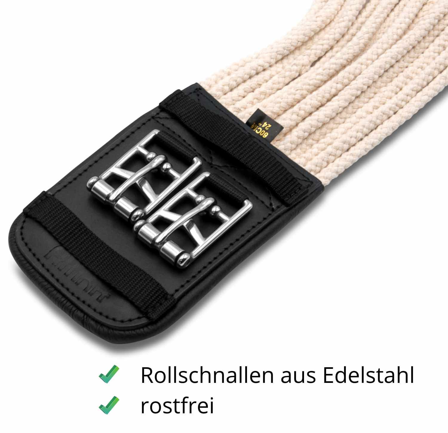 Nahaufnahme einer schwarzen Leder-Ende des Sattelgurts mit Edelstahl-Rollschnallen.