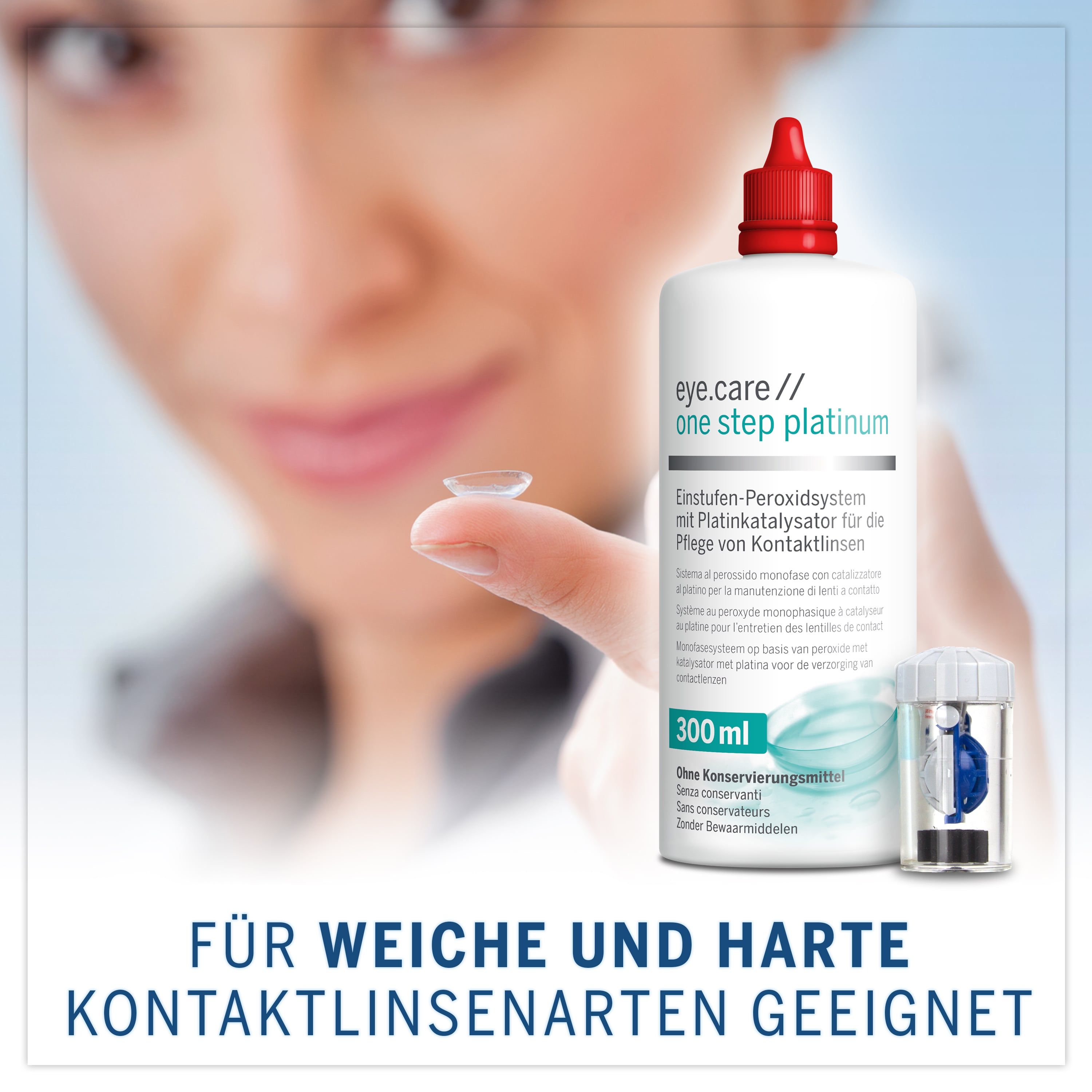 Frau hält Kontaktlinse. Flasche eye.care one step platinum, roter Deckel, 300 ml. Für weiche und harte Kontaktlinsen.