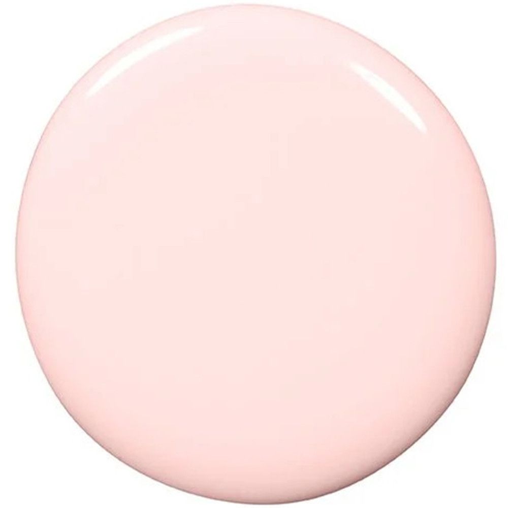 Tropfen zartrosa Nagellack.