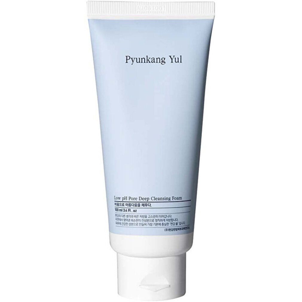 Pyunkang Yul Low pH Pore Deep Cleansing Foam in einer hellblauen Tube mit weißem Klappdeckel.