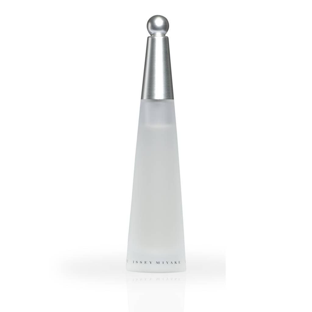 Issey Miyake L'Eau D'Issey Flakon. Weißes Flakon mit silberner Kappe. Konische Form.