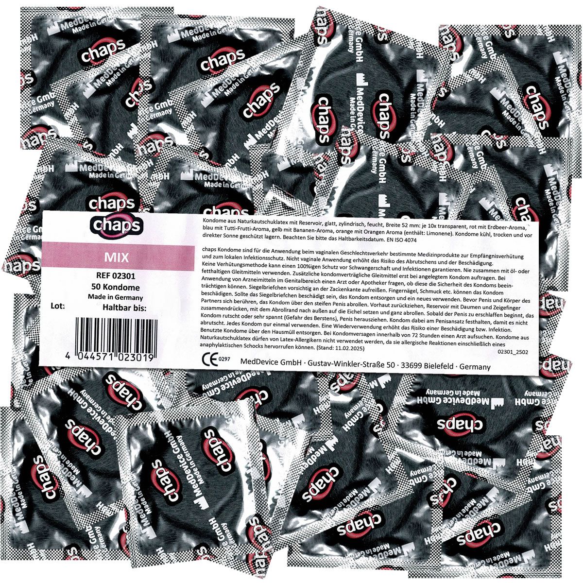 Mehrere Kondome in Einzelverpackungen. Aufdruck "chaps". Packung mit Produktinformationen: "MIX", "50 Kondome".