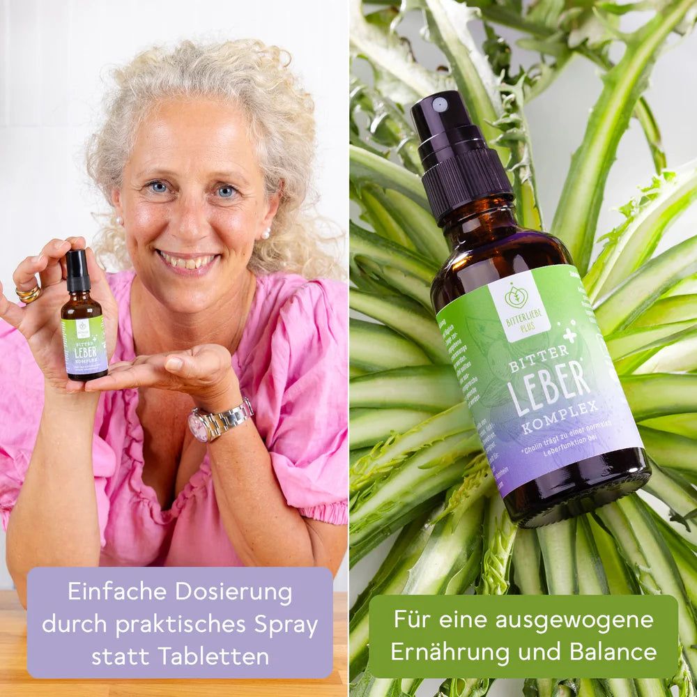Frau hält Flasche "BitterLiebe Leber Komplex" in der Hand. Daneben Flasche vor grünem Hintergrund. Text: Einfache Dosierung durch Spray.